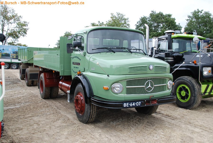 Truck in the Koel 2014-8-30 00057