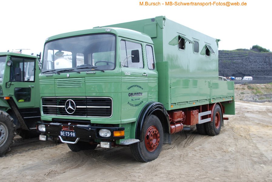 Truck in the Koel 2014-8-30 00092