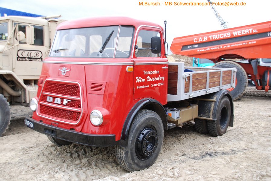 Truck in the Koel 2014-8-30 00110