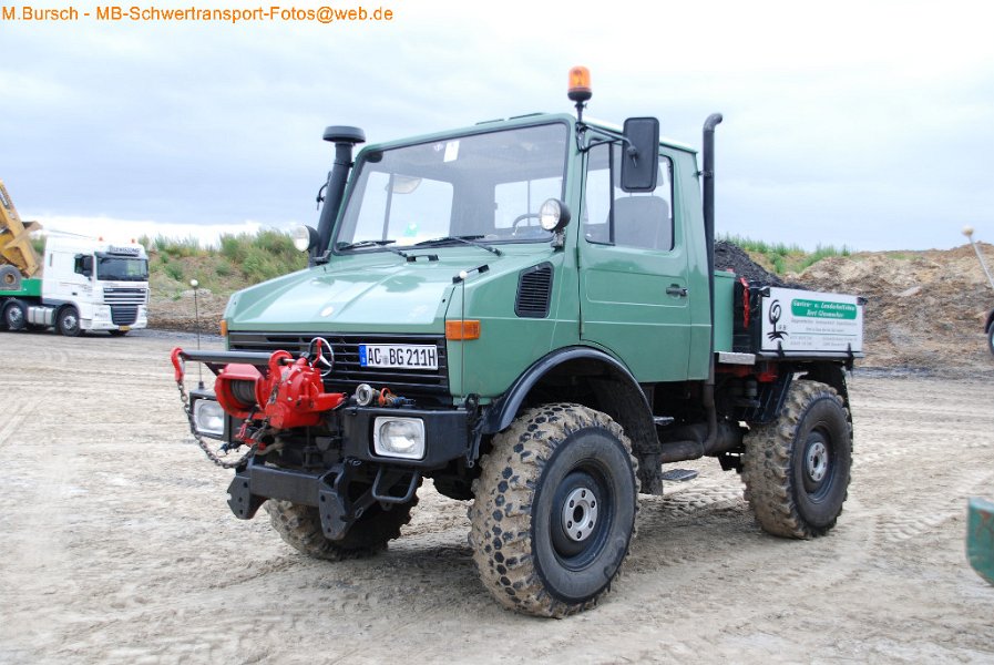 Truck in the Koel 2014-8-30 00121