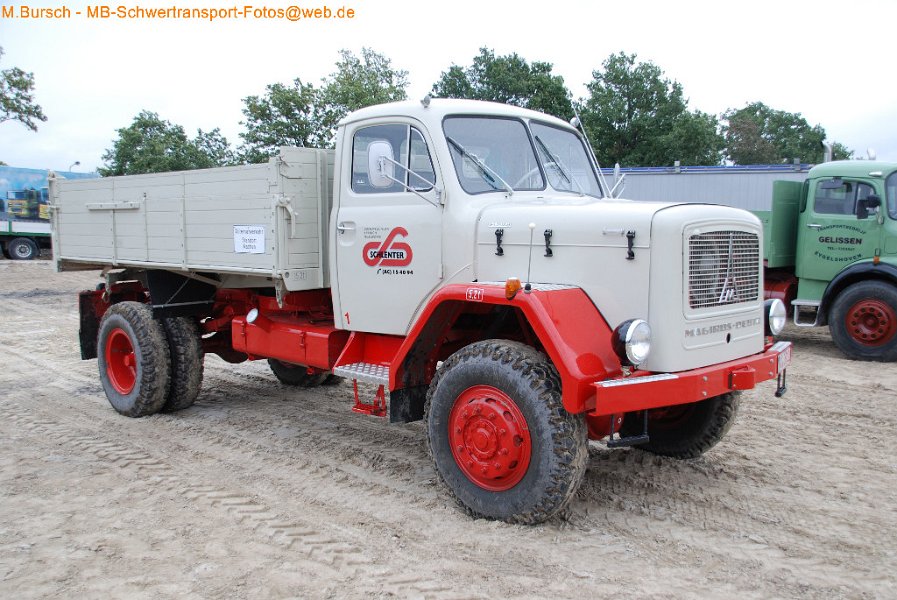 Truck in the Koel 2014-8-30 00173
