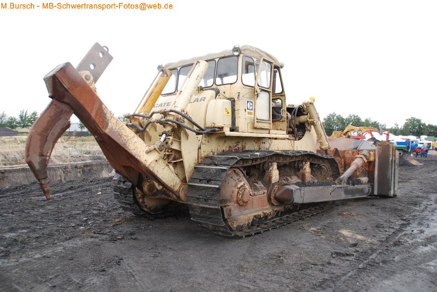 Truck in the Koel 2014-8-30 00199