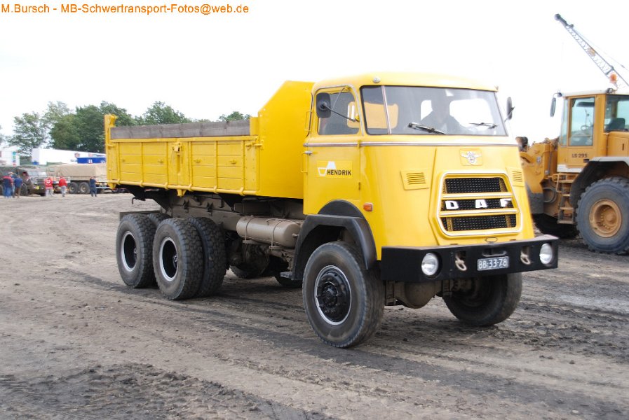 Truck in the Koel 2014-8-30 00292