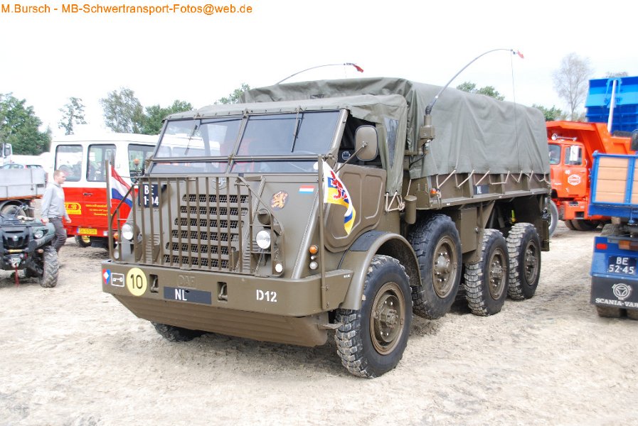 Truck in the Koel 2014-8-30 00299